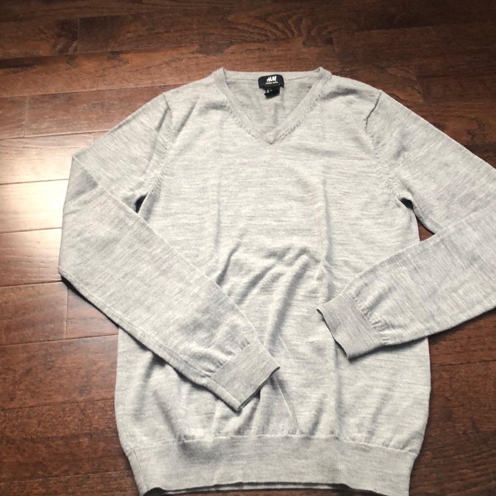 Men’s H&M sweater